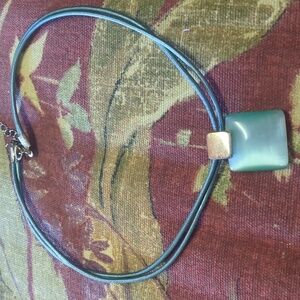 Green choker/necklace